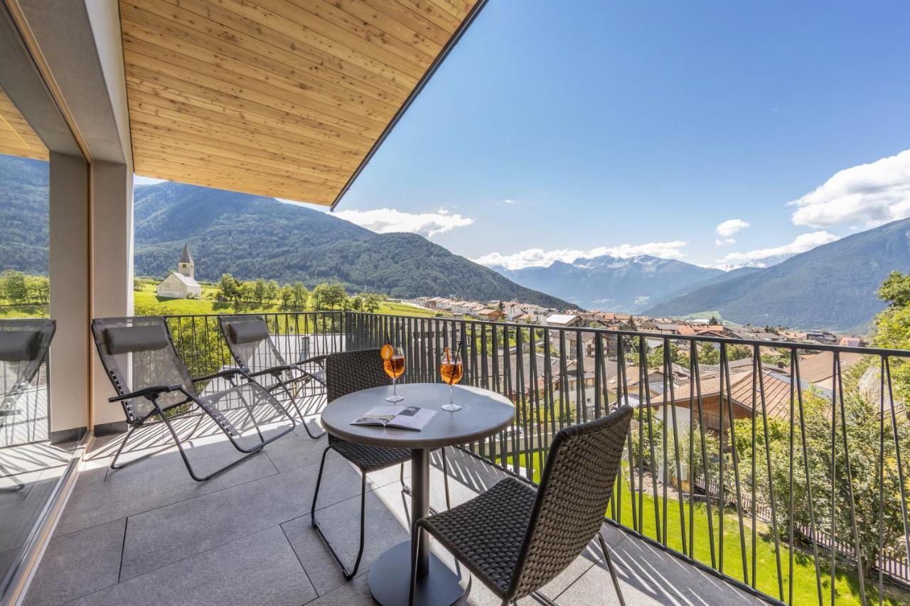 Maraias - Luxury Suites & Apartments Burgusio Bagian luar foto