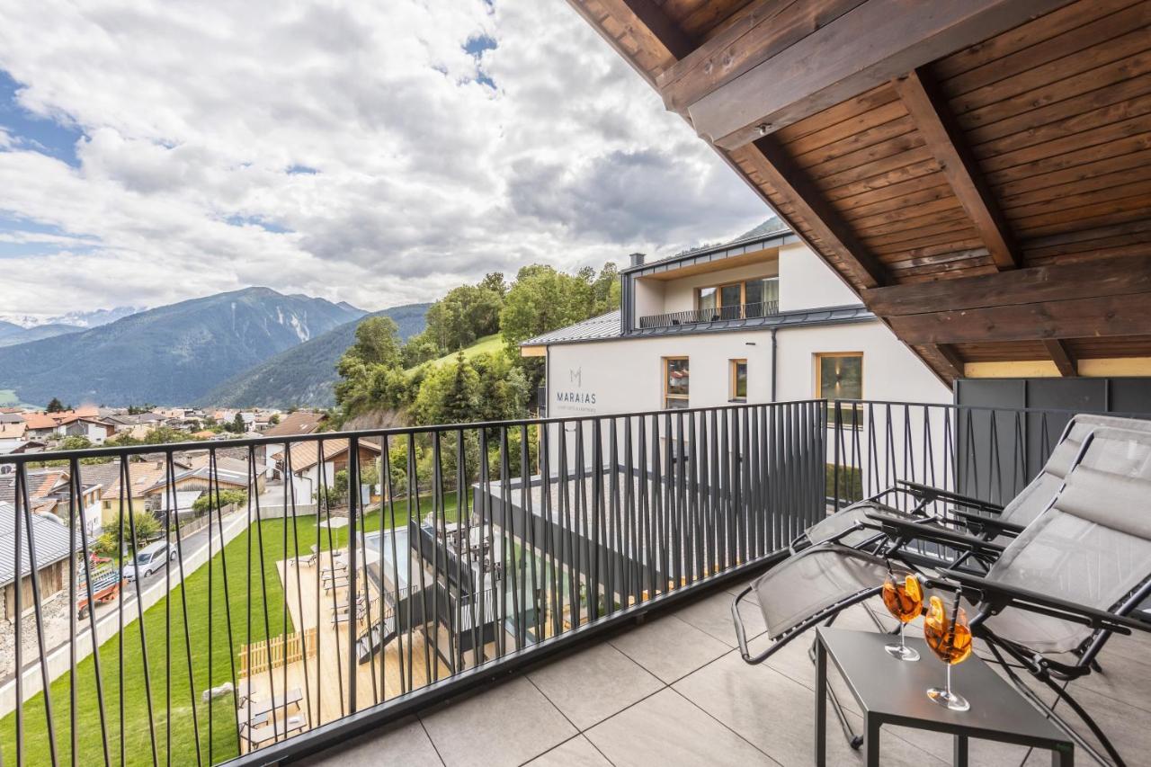 Maraias - Luxury Suites & Apartments Burgusio Bagian luar foto