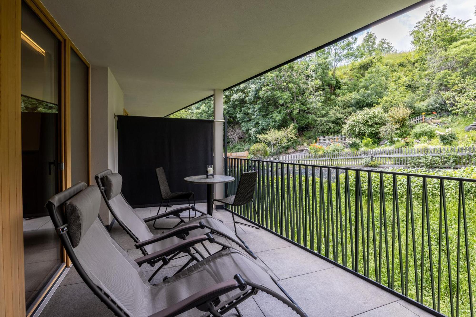 Maraias - Luxury Suites & Apartments Burgusio Bagian luar foto