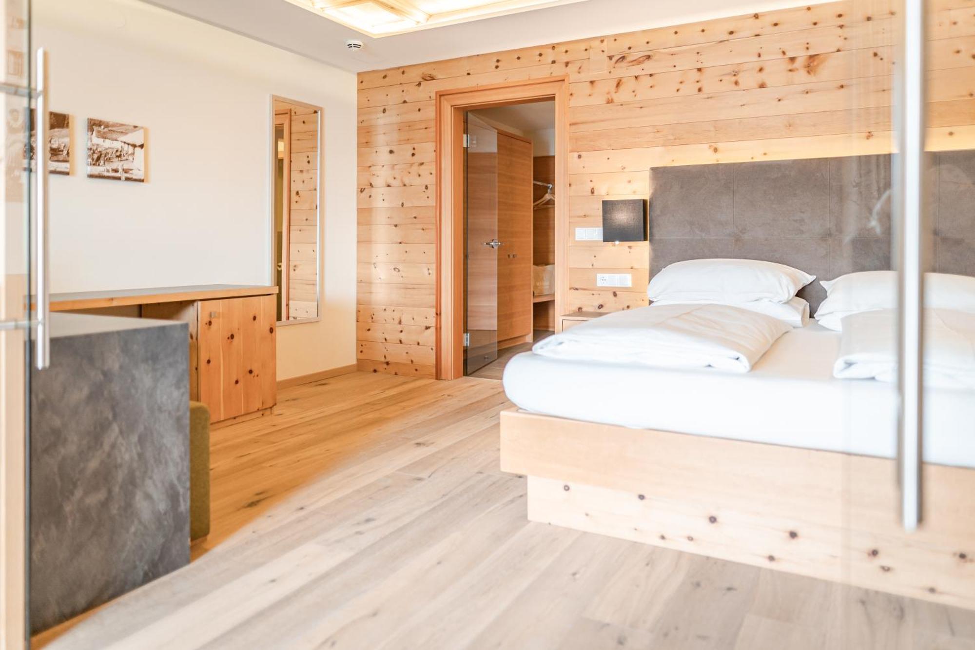 Maraias - Luxury Suites & Apartments Burgusio Bagian luar foto